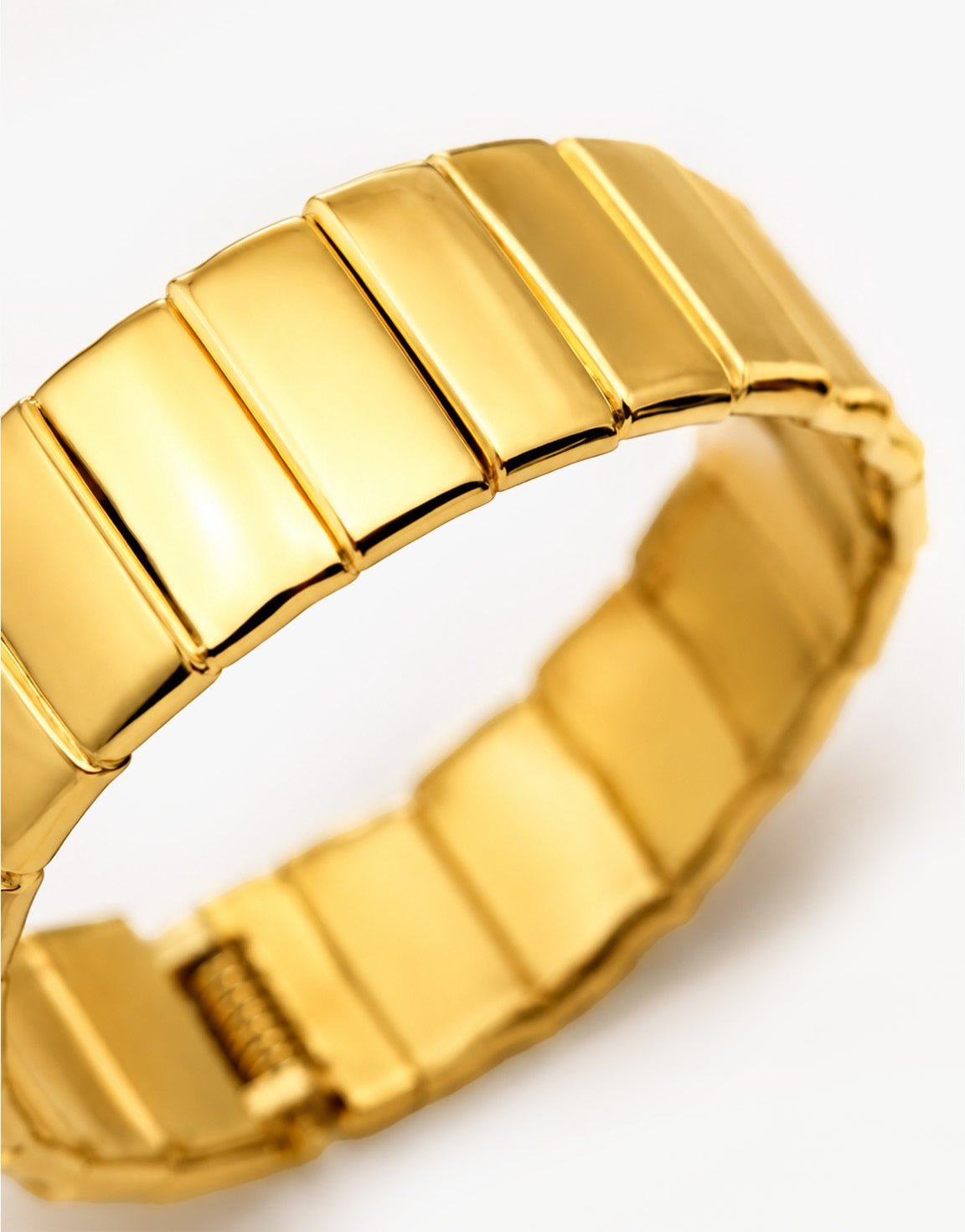 Gouden Grote Details Bangle - Armband - Olivia & Kate
