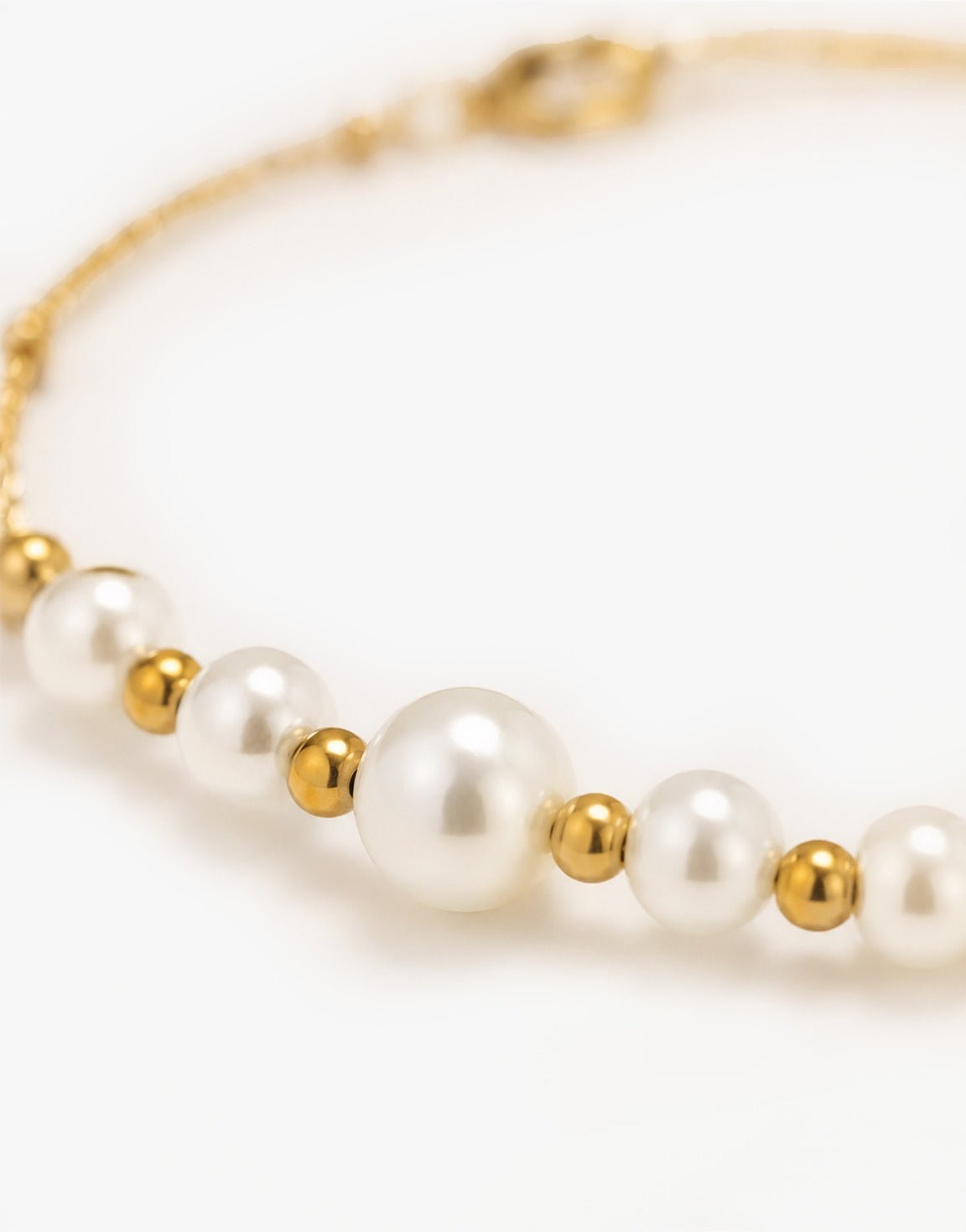 Gouden Witte Parel - Armband - Olivia & Kate