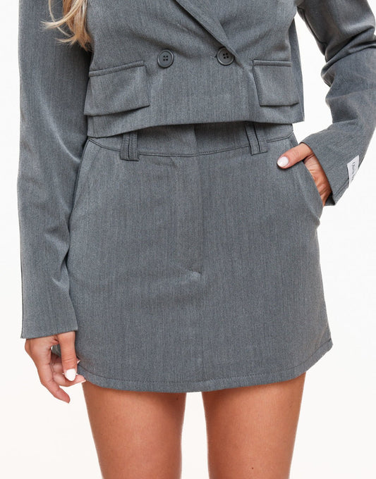 Grijze F/W Edit Cropped Blazer Skort - Set - Olivia & Kate