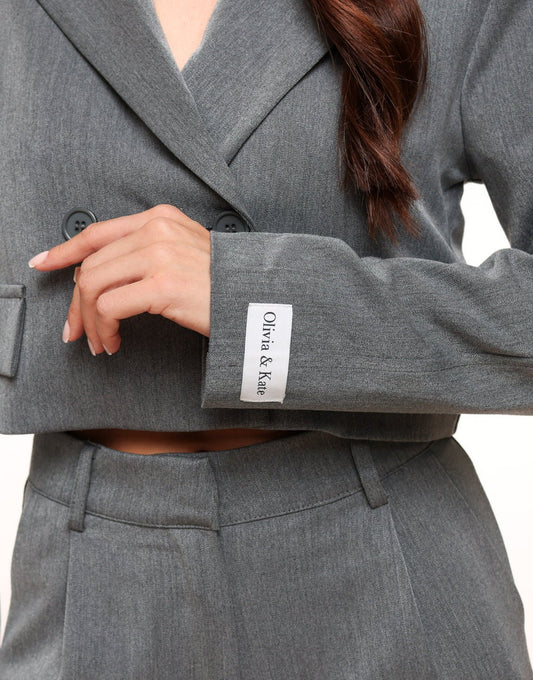 Grijze F/W Edit Cropped LS Blazer - Set - Olivia & Kate