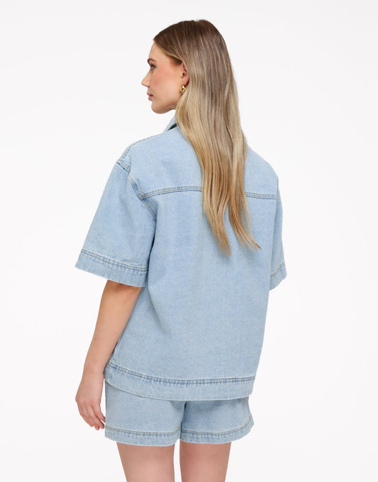 Lichtblauwe Denim SS - Blouse - Olivia & Kate
