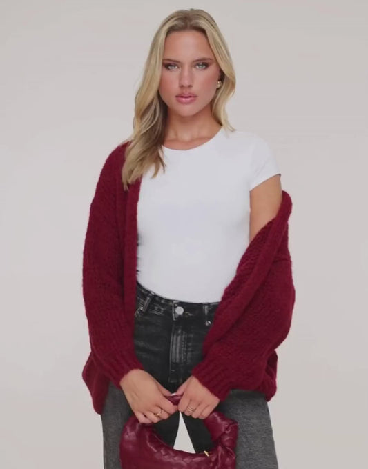 KLEDING-BORDEAUX-WOLLEN-VEST

