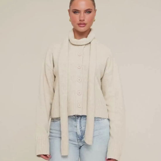 KLEDING-BEIGE-GEBREIDE-LS-VEST

