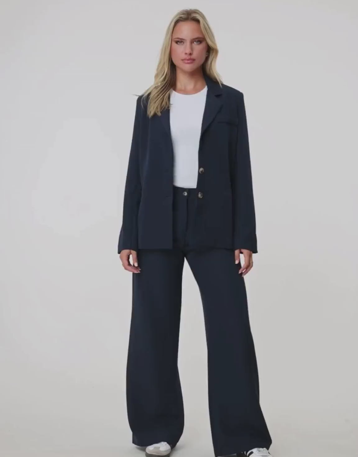 KLEDING-NAVY-BASIC-BLAZER-NAVY-BASIC-PANTALON

