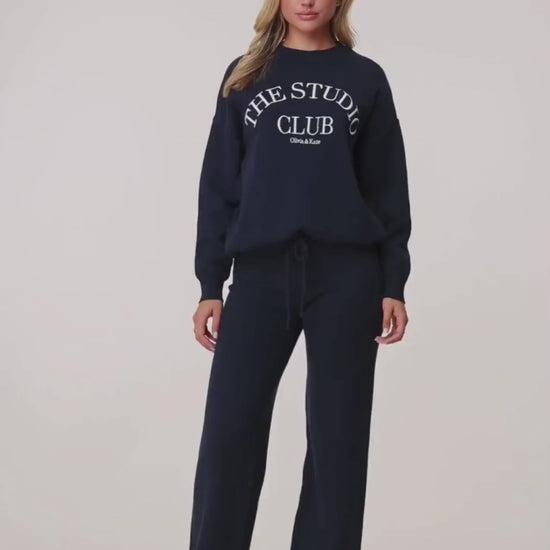 KLEDING-NAVY-STUDIO-GEBREIDE-SWEATER-BROEK

