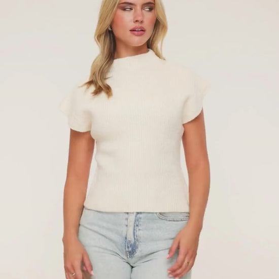 KLEDING-CREME-GEBREIDE-STEVIGE-SPENCER-TOP


