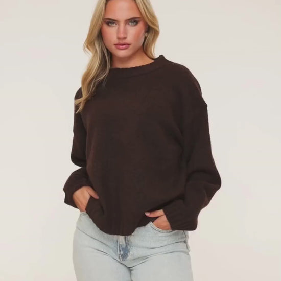 KLEDING-DONKERBRUINE-BASIC-GEBREIDE-TRUI

