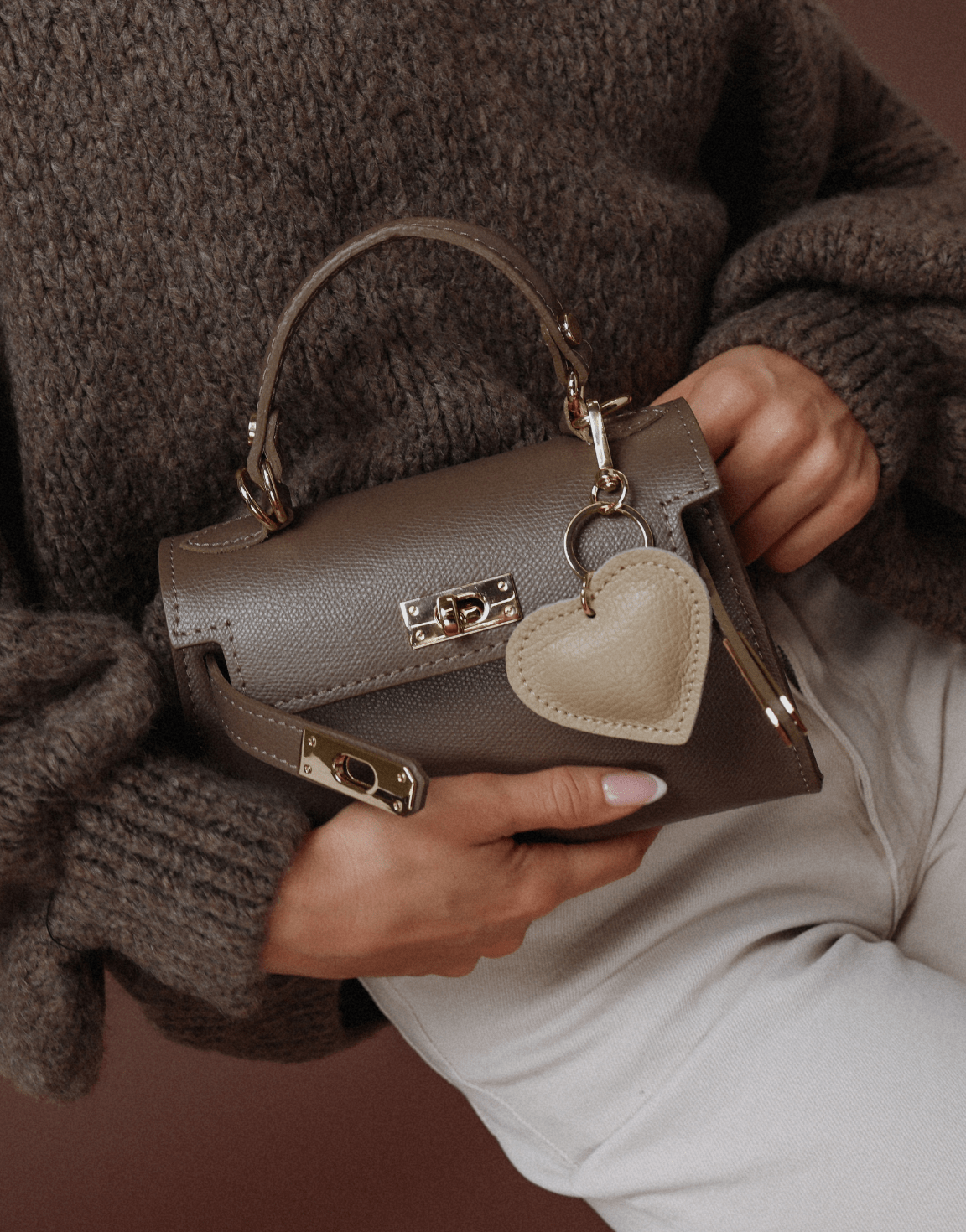 Taupe Hearts - Keychain - Olivia & Kate