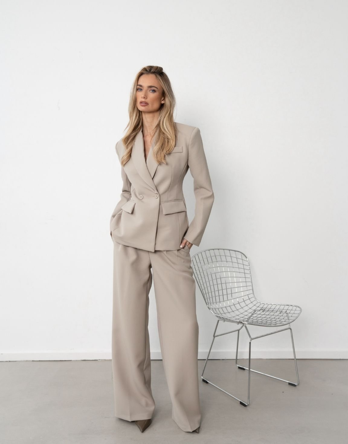 Taupe Premium Wijde - Pantalon - Olivia & Kate
