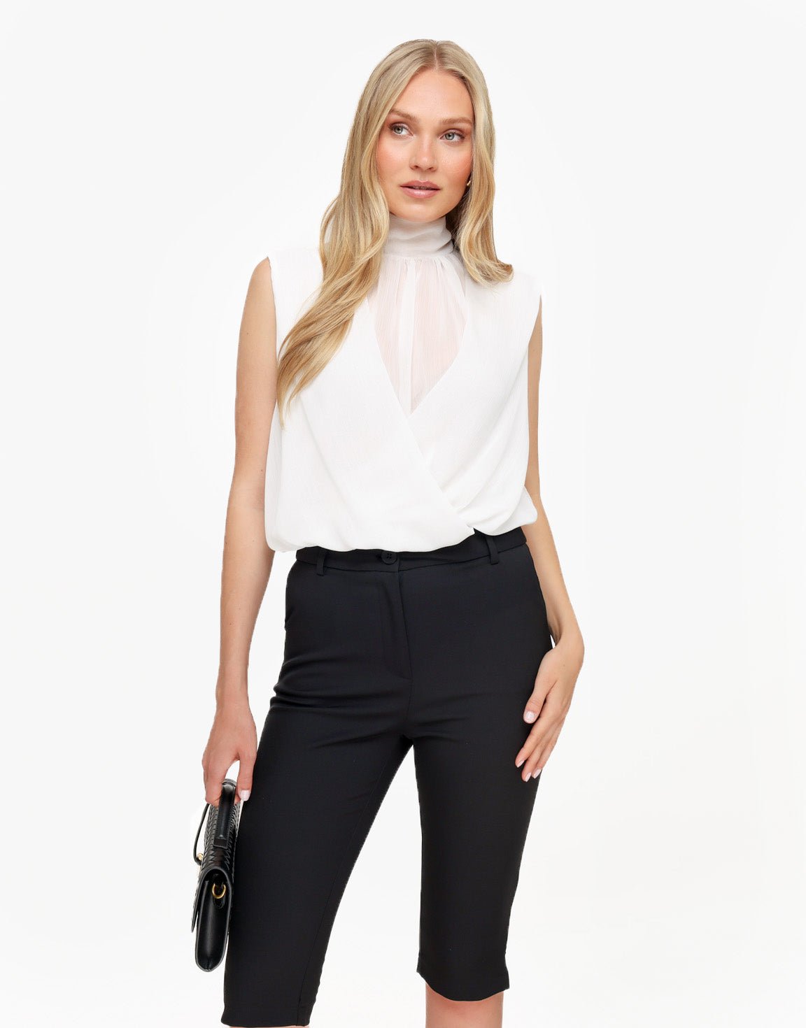 Witte Mouwloze Gedrapeerde Hoge Hals - Top - Olivia & Kate