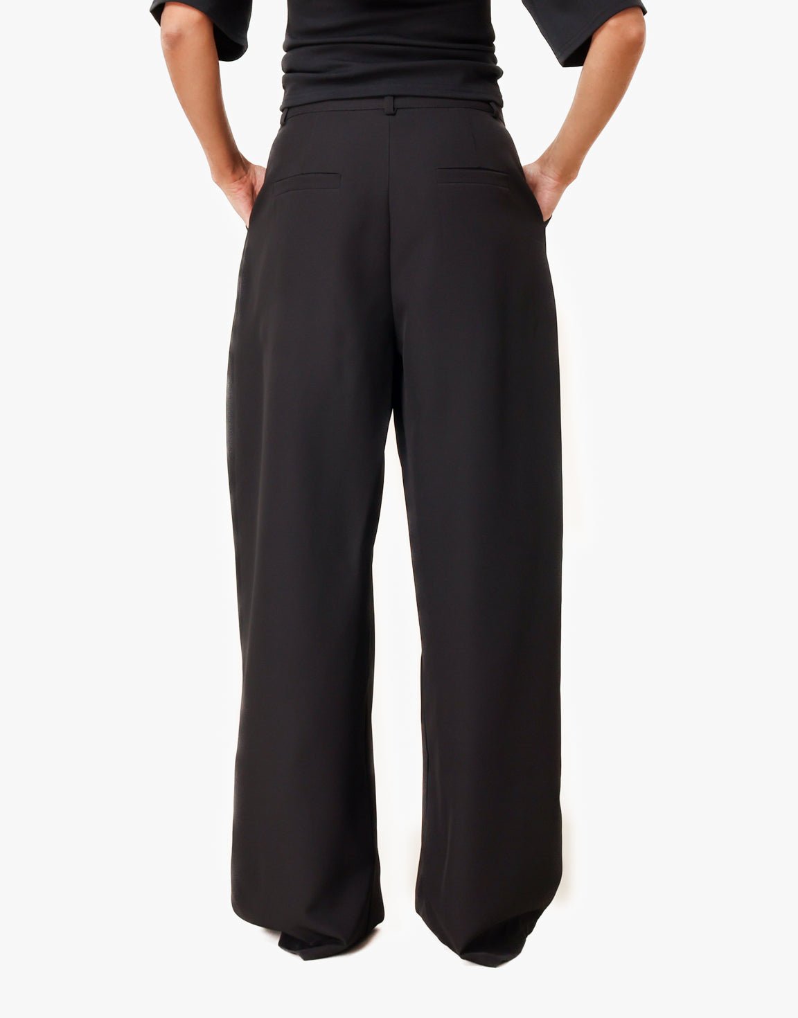 Zwarte Lange Wijde Ballon Plooien - Pantalon - Olivia & Kate