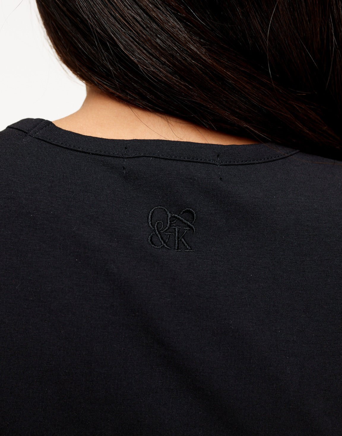 Zwarte O&K Achterkant Basic SS - Top - Olivia & Kate