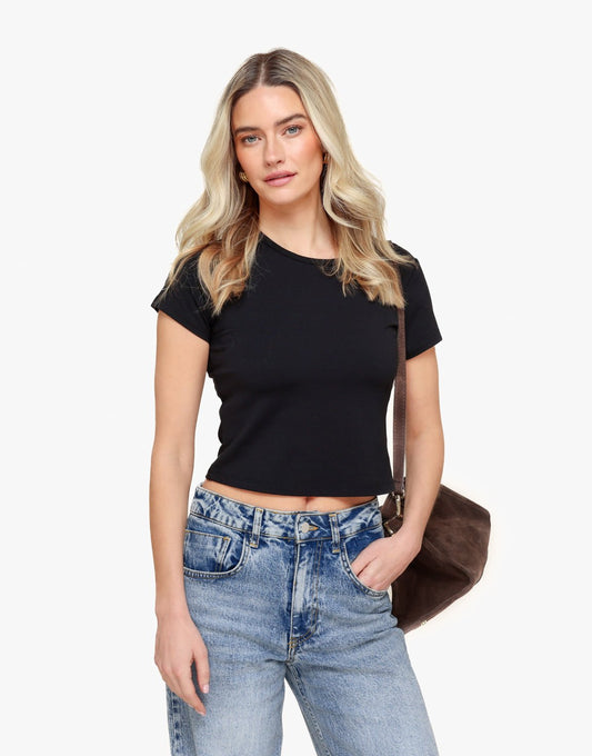 Zwarte O&K Basic Cropped SS - Top - Olivia & Kate
