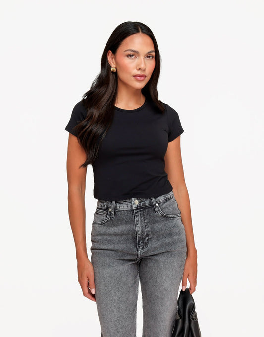 Zwarte O&K Basic Cropped SS - Top - Olivia & Kate