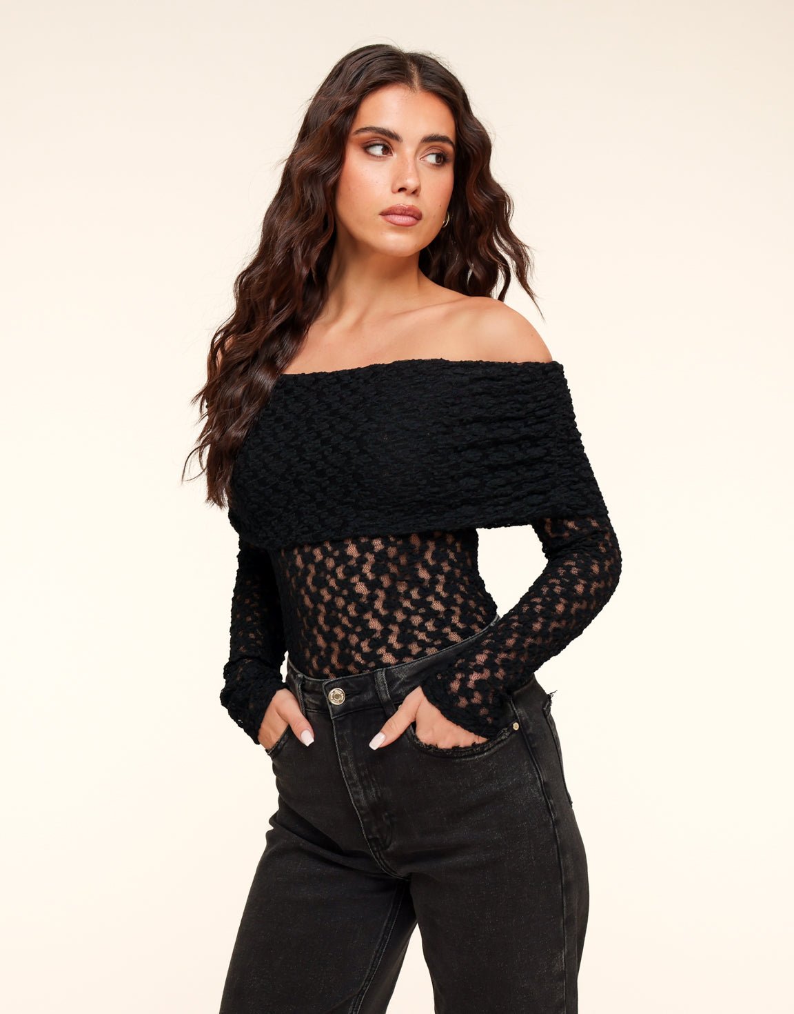 Zwarte Omgeslagen Off Shoulder - Top - Olivia & Kate