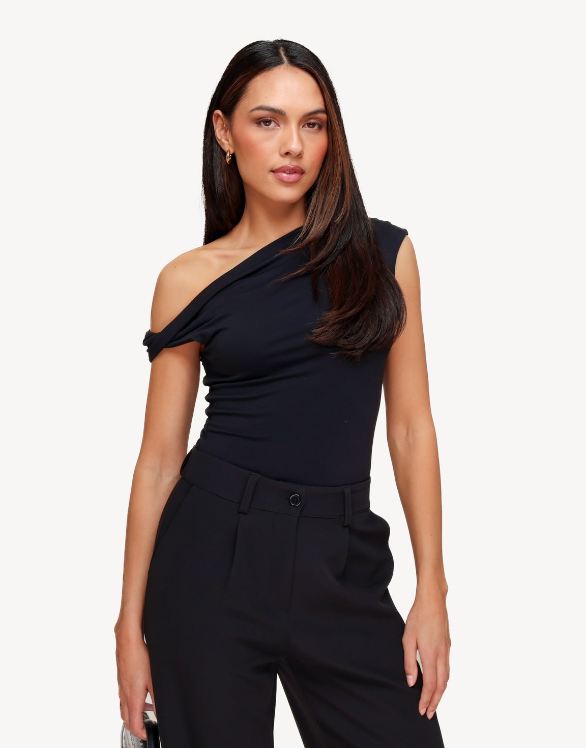 Zwarte One Shoulder Mouwloze - Top - Olivia & Kate