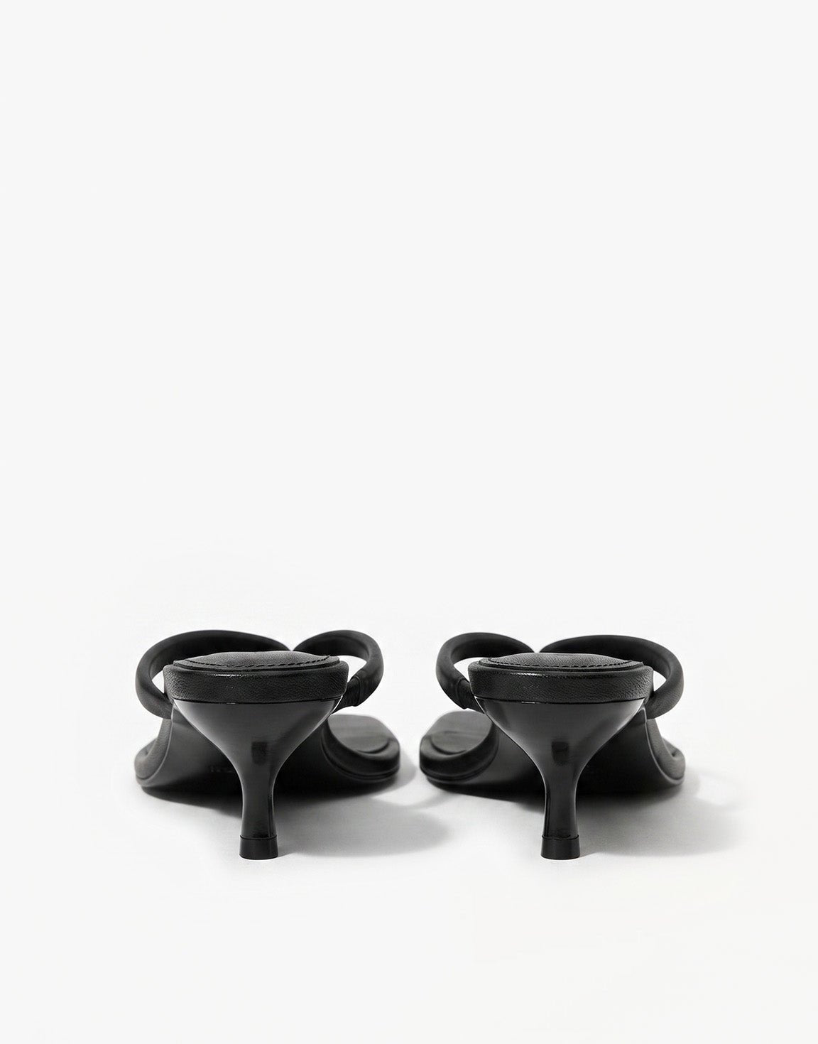 Zwarte Vierkante Basic Hakje - Teenslippers - Olivia & Kate
