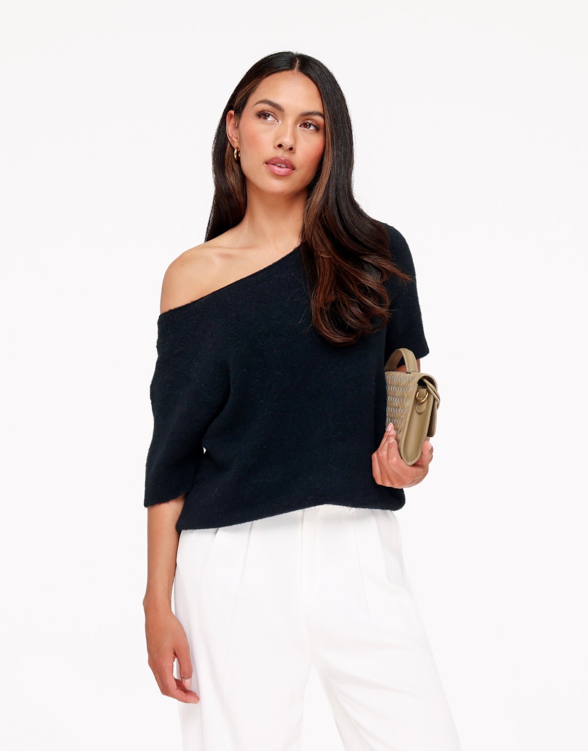 Zwarte Zachte Off Shoulder SS - Trui - Olivia & Kate